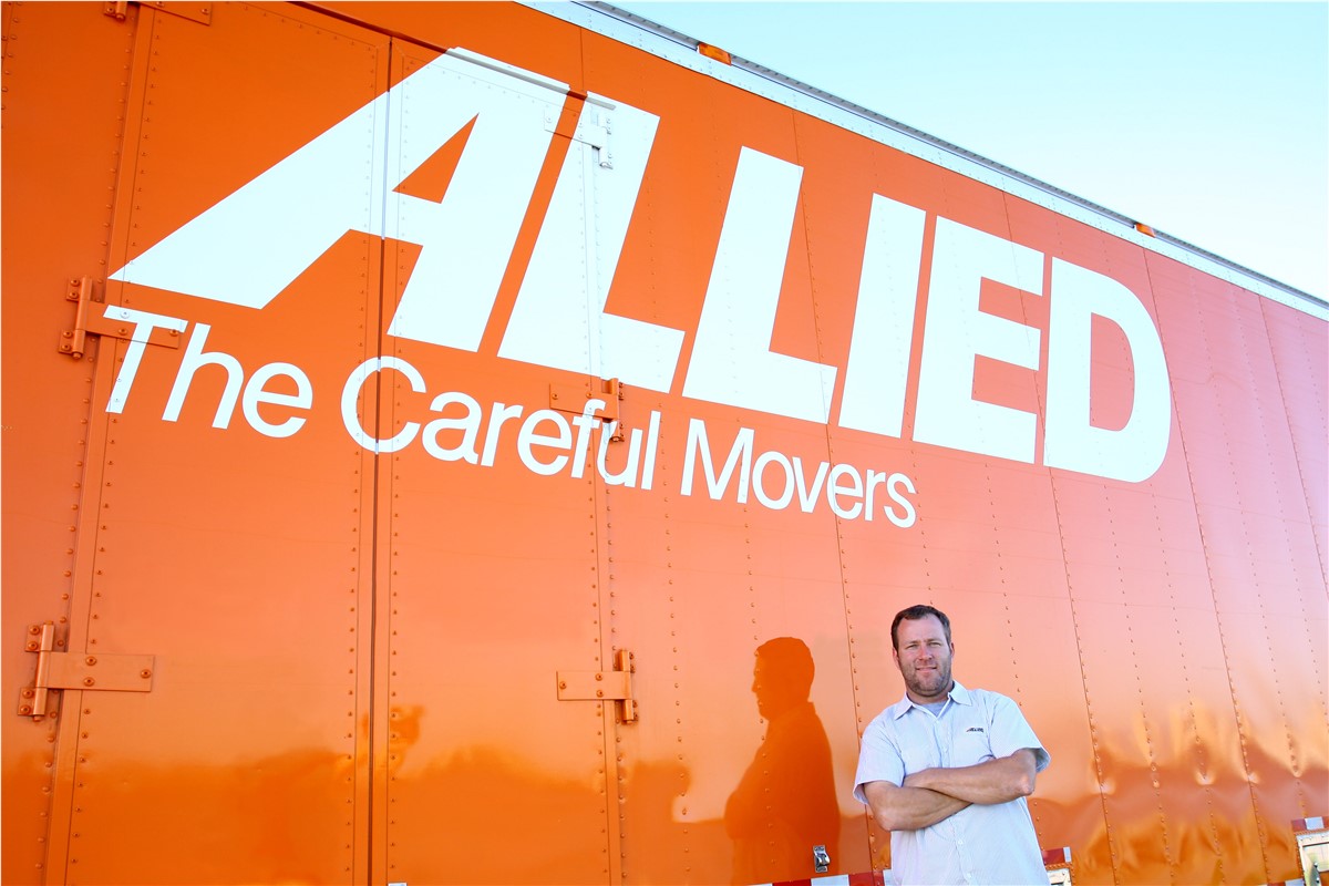 Pros and Cons to Moving Companies and Moving Brokers