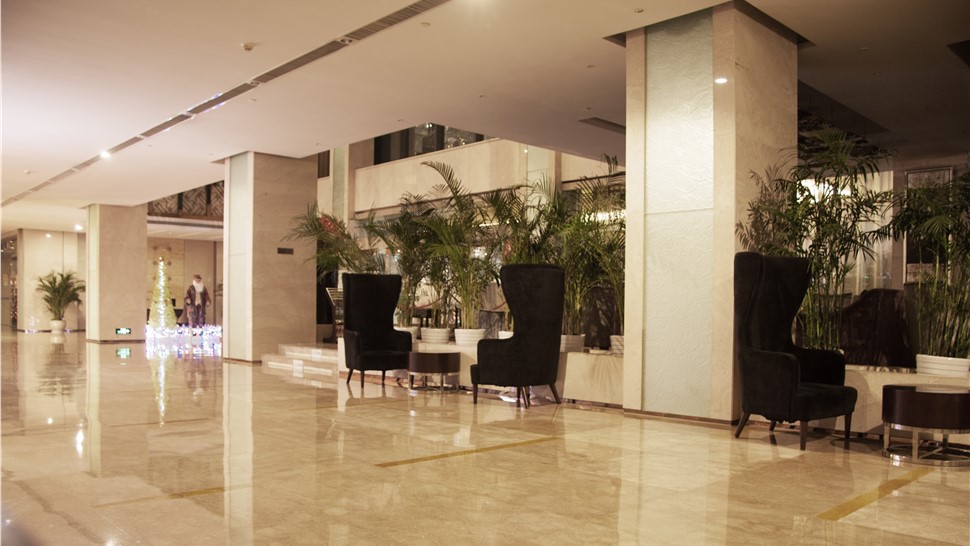 Hotel Moving Photo 1