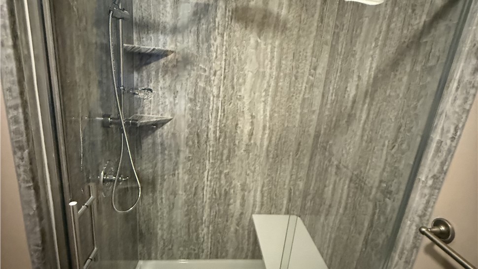 Showers Project in Pontiac, Illinois by Prime Baths and Home Solutions
