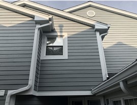 Multi-family-siding Photo 4