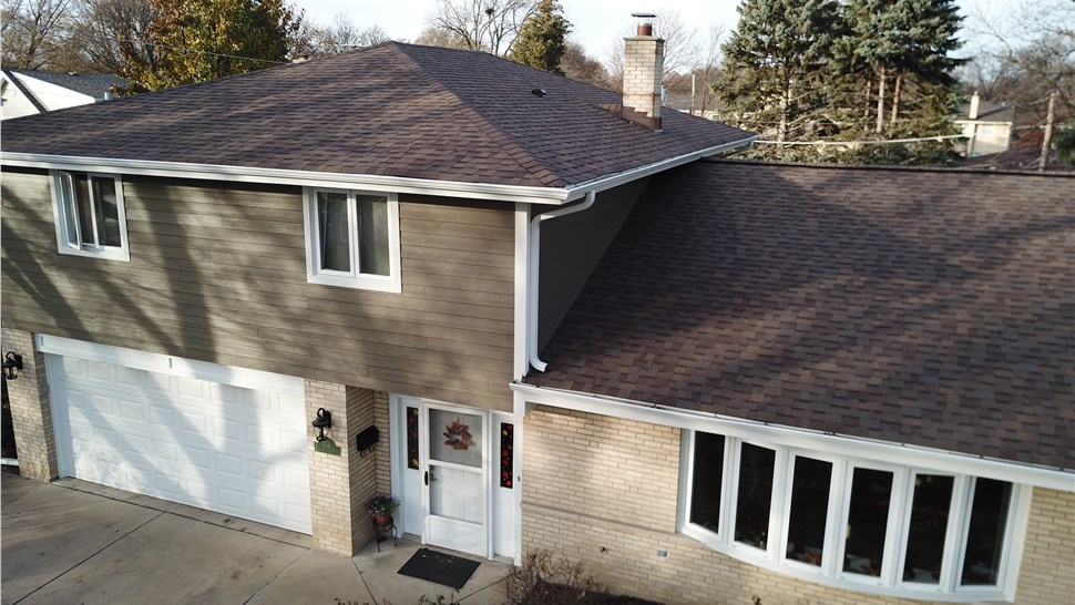 James Hardie Fiber Cement Siding and Owens Corning Tru-Definition Shingles Project in Mount Prospect, IL by Pro Home 1