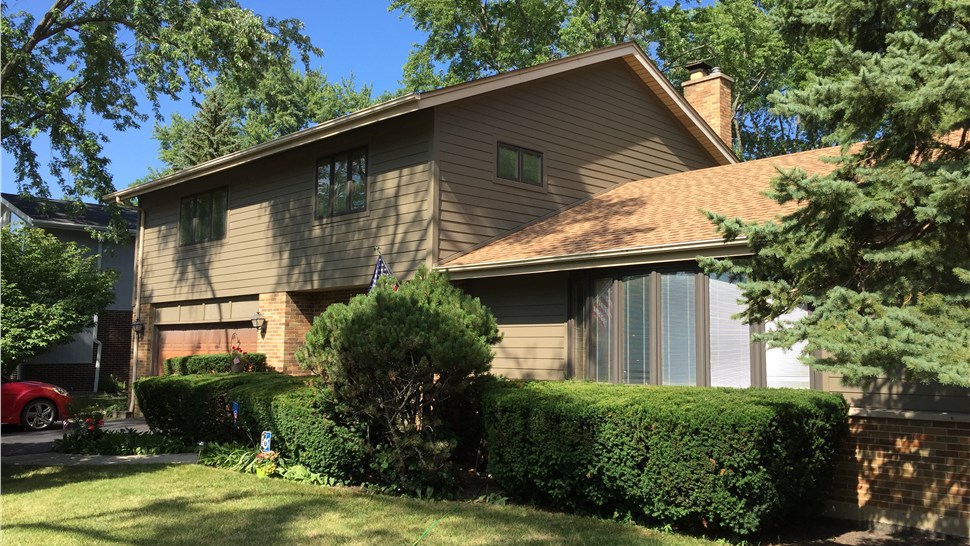 James Hardie Lap Cedarmill Siding Installtion Project in Northbrook, IL by Pro Home 1