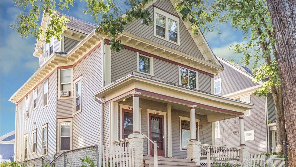 Siding Photo 1