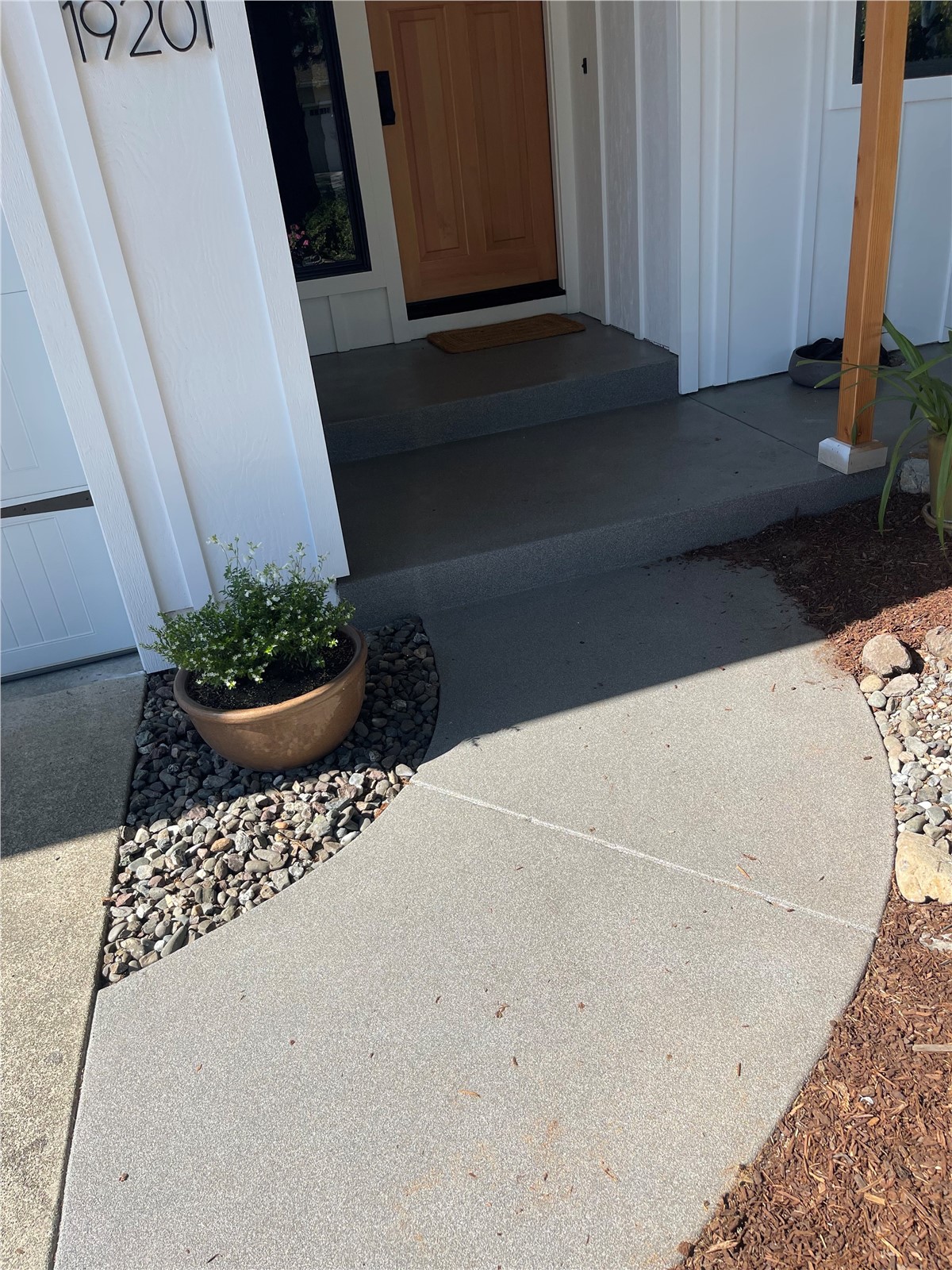 5 Concrete Floor Coating Myths Debunked: What Bay Area Homeowners & Businesses Should Know