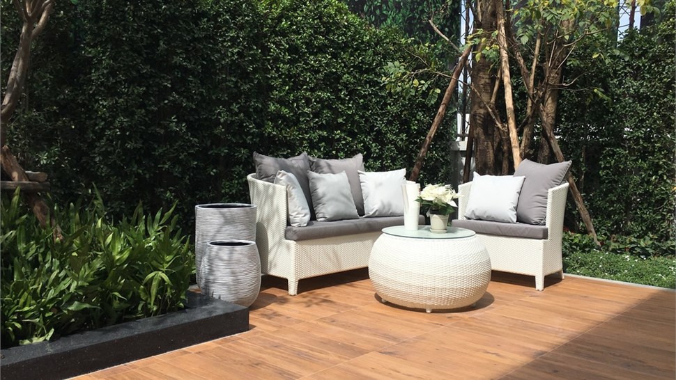 Refinishing - Outdoor Furniture Photo 1