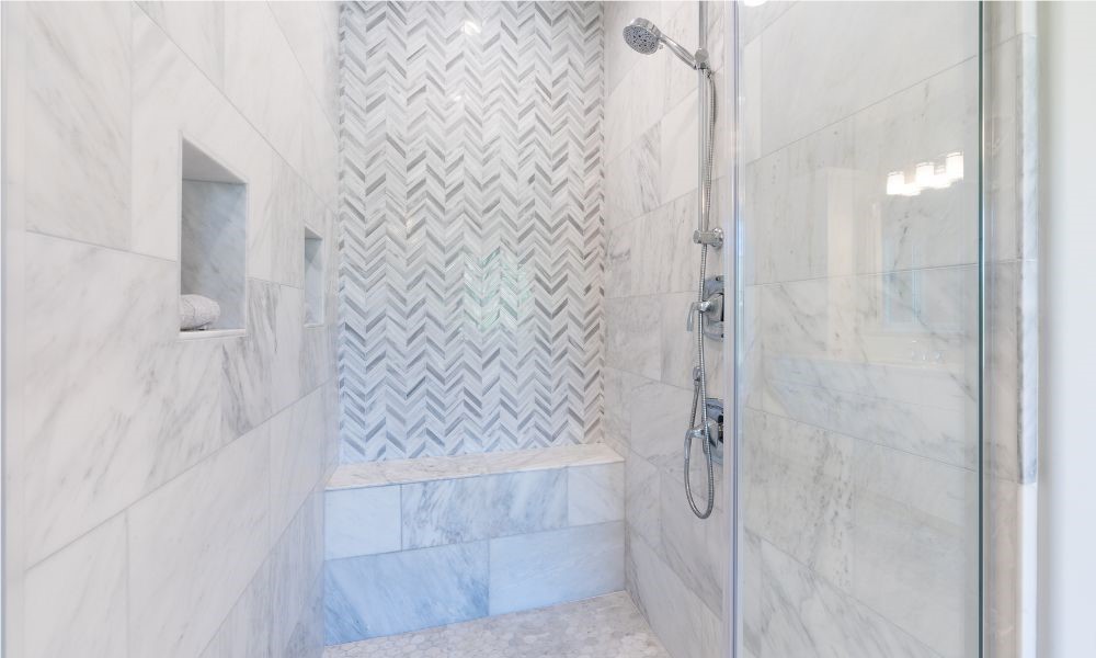 Shower Stalls vs. Walk-In Showers: The Differences Explained