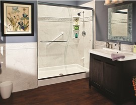 Shower Doors Photo 4