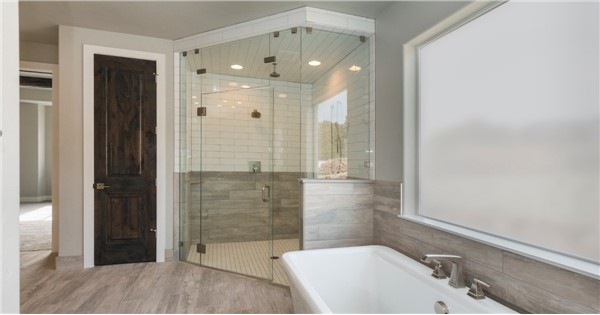 23 Budget-Friendly Ideas for Walk-in Showers