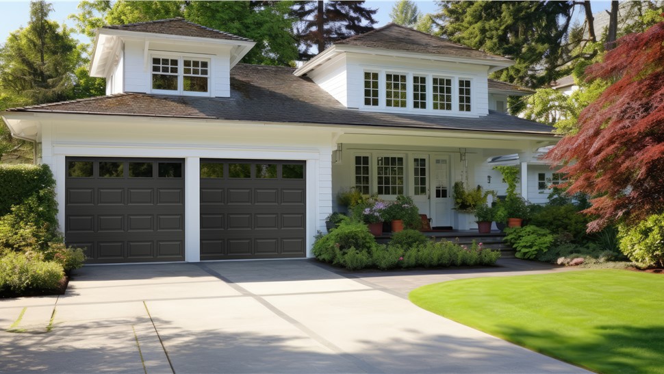 Garage Doors Photo 1