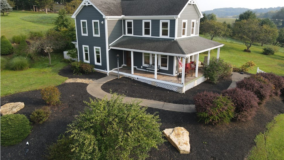 Siding Photo 4