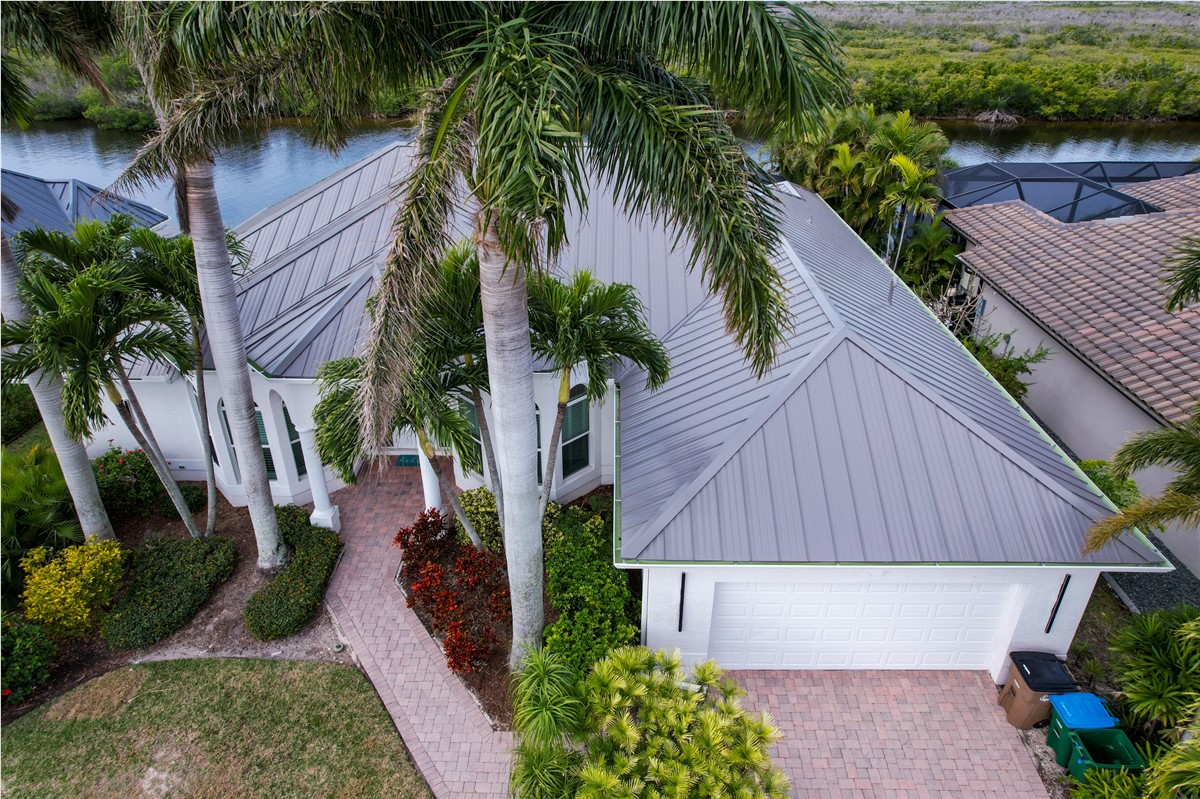 Expert Roof Installation By Roman Roofing In SW Florida!