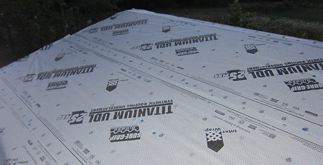 Synthetic vs. Felt Roofing Underlayment