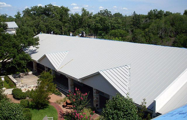 Metal Roof Mythbusting: What About Noise, Dents, & Heat?