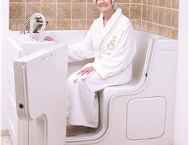 Bathroom Remodeling - Walk-in Tubs Photo 3