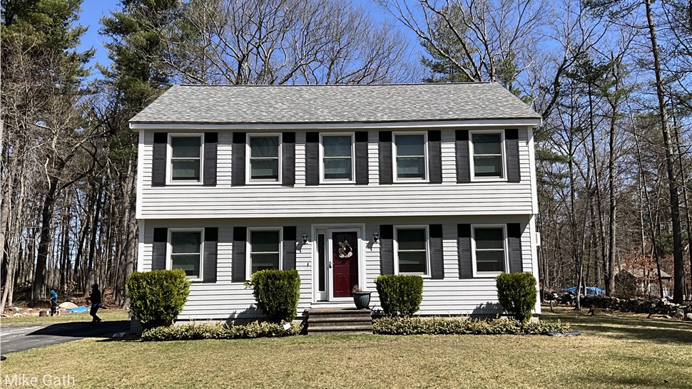 Roofing Project in Londonderry, New Hampshire by DeFrancesco Quality Roofing & Siding