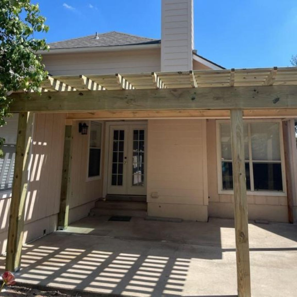 A photograph showing different sizes of homes in San Antonio requiring siding replacement.