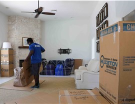 Packing furniture by Miami full-service movers