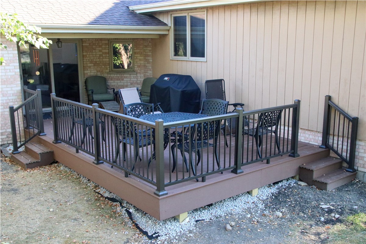 5 Essential Steps for Building a Deck: From Planning to Completion