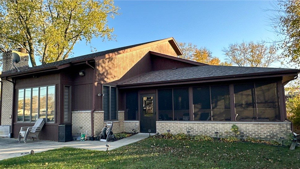Gutters, Siding, Soffit and Fascia Project in Homewood, IL by Stan's Roofing & Siding