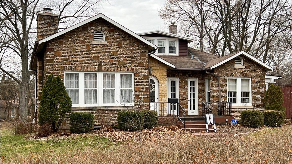 Roofing Project in Flossmoor, IL by Stan's Roofing & Siding