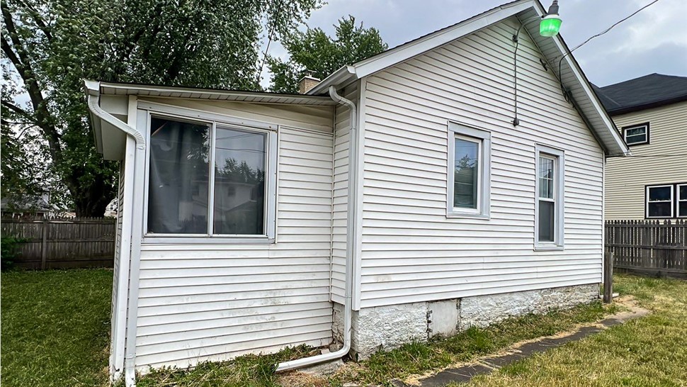 Siding Project in Joliet, IL by Stan's Roofing & Siding