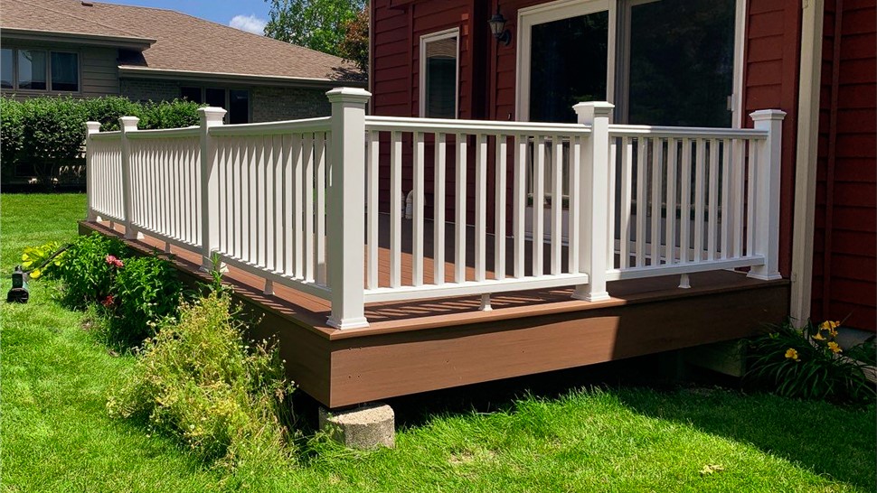 Decks Project in Lemont, IL by Stan's Roofing & Siding