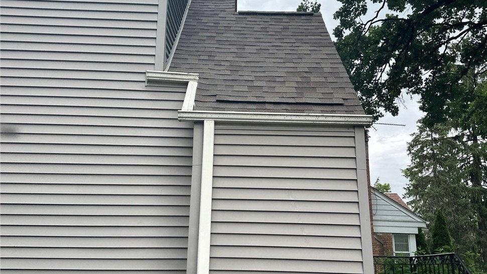 Roofing Project in Brookfield, Illinois by Stan's Roofing & Siding
