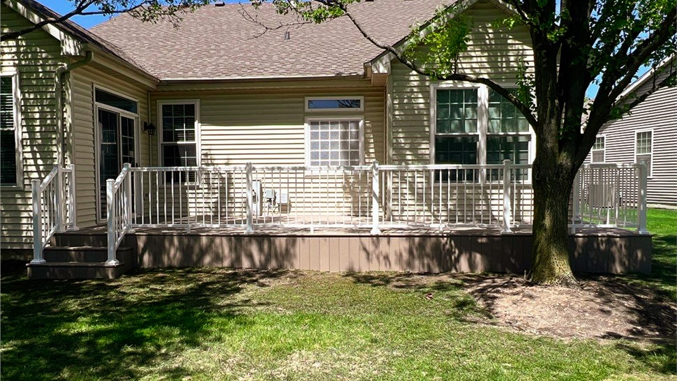 Decks Project in Crest Hill, IL by Stan's Roofing & Siding