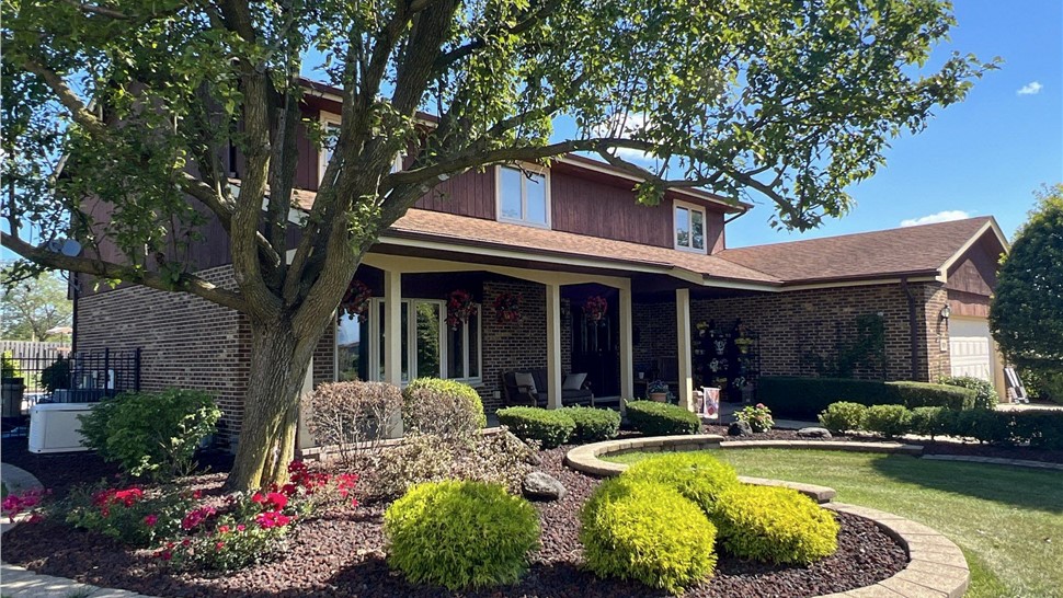 Gutters, Roofing, Siding, Soffit and Fascia Project in Orland Park, IL by Stan's Roofing & Siding