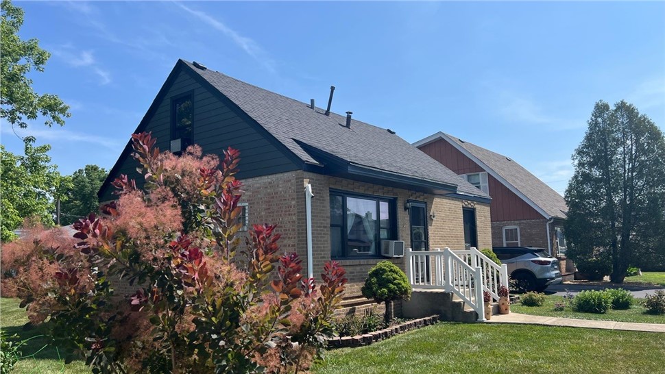 Roofing, Siding Project in Bridgeview, Illinois by Stan's Roofing & Siding