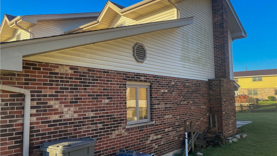 Gutters, Roofing, Siding, Soffit and Fascia Project in Orland Park, IL by Stan's Roofing & Siding