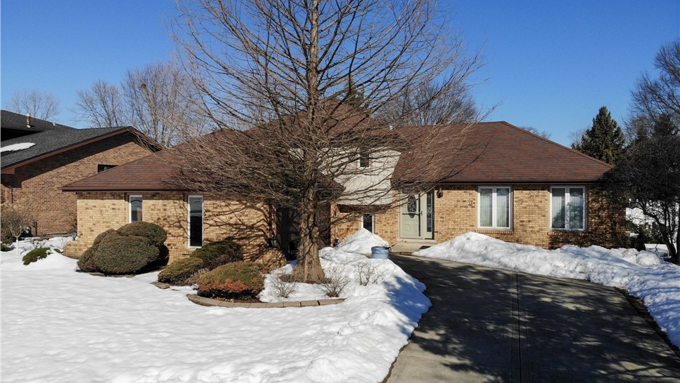 Roofing Project in Palos Park, Illinois by Stan's Roofing & Siding