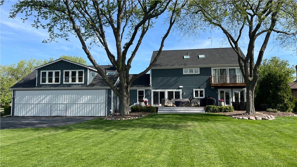 Siding Project in Downers Grove, Illinois by Stan's Roofing & Siding