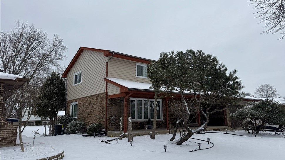 Siding Project in Darien, Illinois by Stan's Roofing & Siding