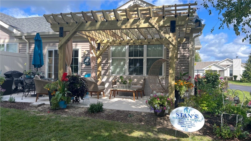 Decks Project in Crest Hill, Illinois by Stan's Roofing & Siding