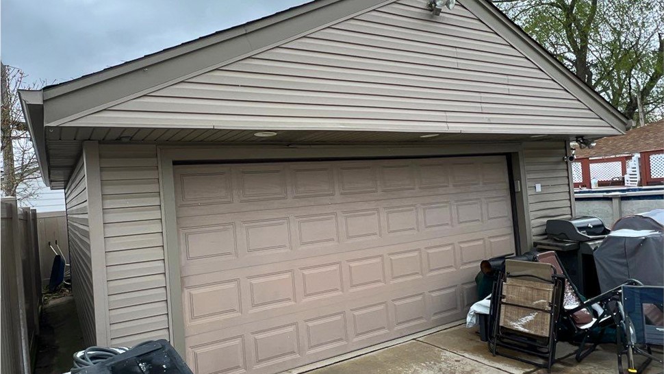 Doors, Roofing, Siding, Windows Project in Oak Lawn, IL by Stan's Roofing & Siding