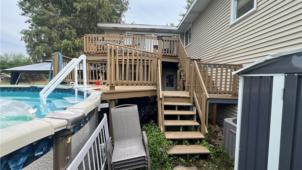 Decks Project in Frankfort, Illinois by Stan's Roofing & Siding