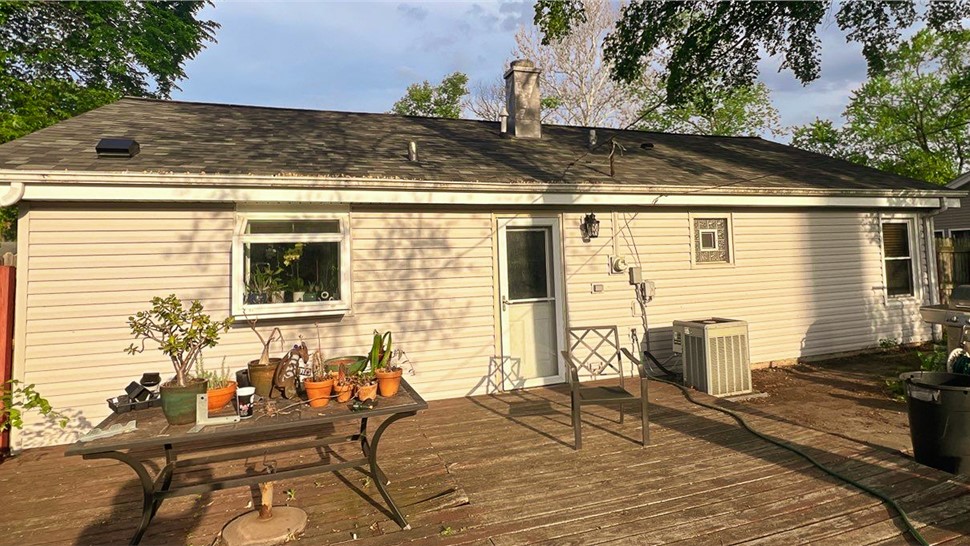 Gutters, Roofing, Siding, Soffit and Fascia Project in Worth, IL by Stan's Roofing & Siding