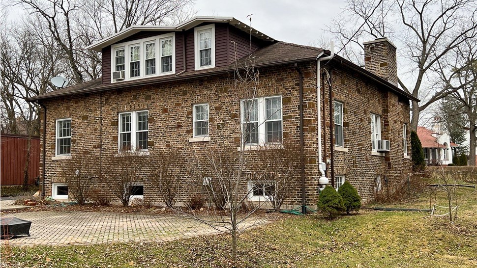 Roofing Project in Flossmoor, IL by Stan's Roofing & Siding