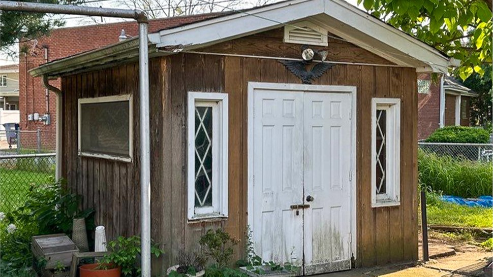Gutters, Siding, Soffit and Fascia Project in Midlothian, IL by Stan's Roofing & Siding