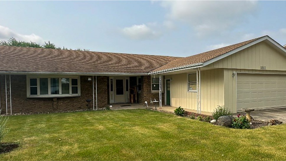 Gutters, Siding, Soffit and Fascia Project in Lockport, IL by Stan's Roofing & Siding