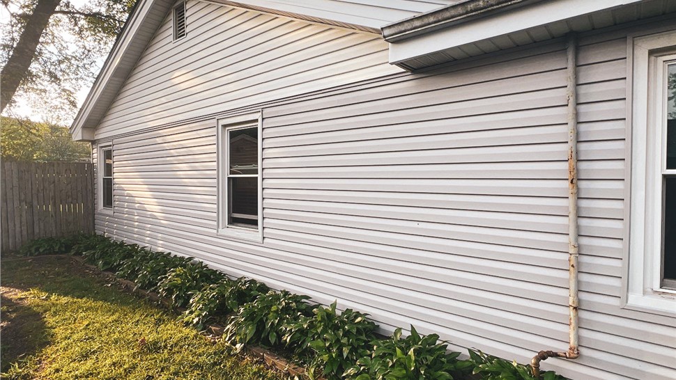 Gutters, Roofing, Siding, Soffit and Fascia Project in Worth, IL by Stan's Roofing & Siding