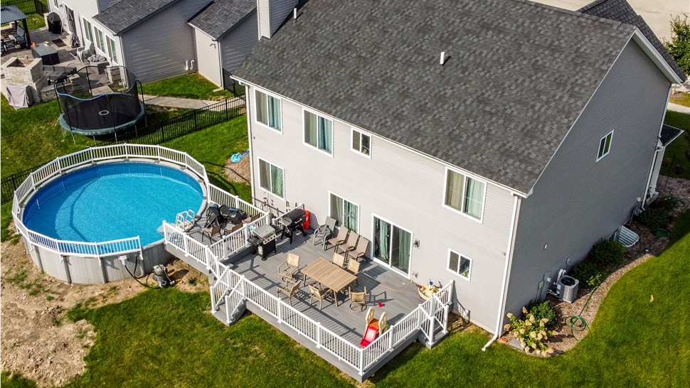 Decks Project in Joliet, IL by Stan's Roofing & Siding