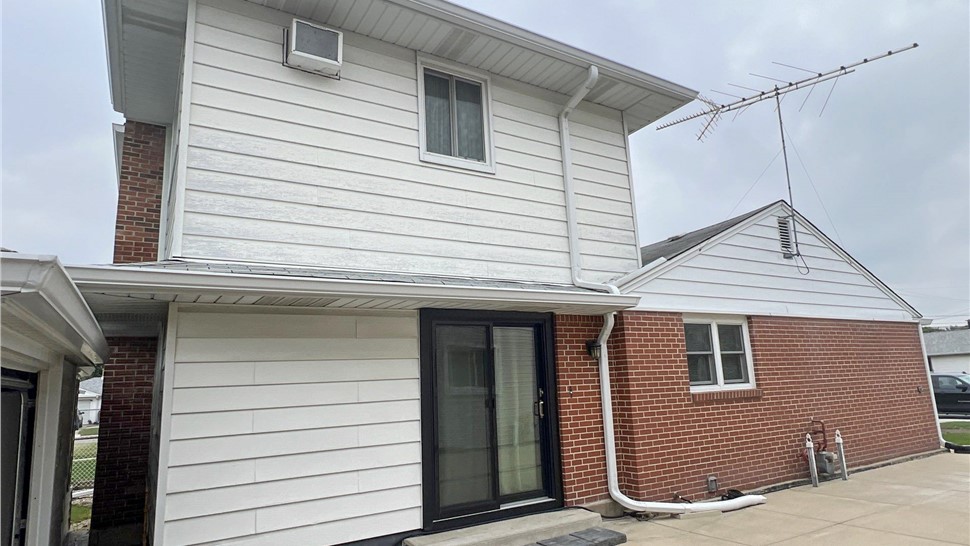 Roofing, Siding Project in Hometown, Illinois by Stan's Roofing & Siding