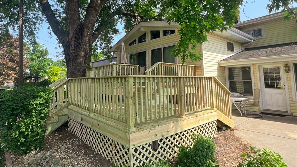 Decks Project in Oak Lawn, IL by Stan's Roofing & Siding