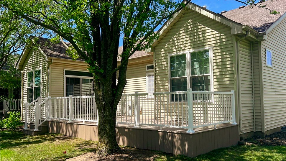 Decks Project in Crest Hill, IL by Stan's Roofing & Siding