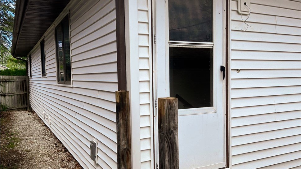 Siding Project in Downers Grove, IL by Stan's Roofing & Siding