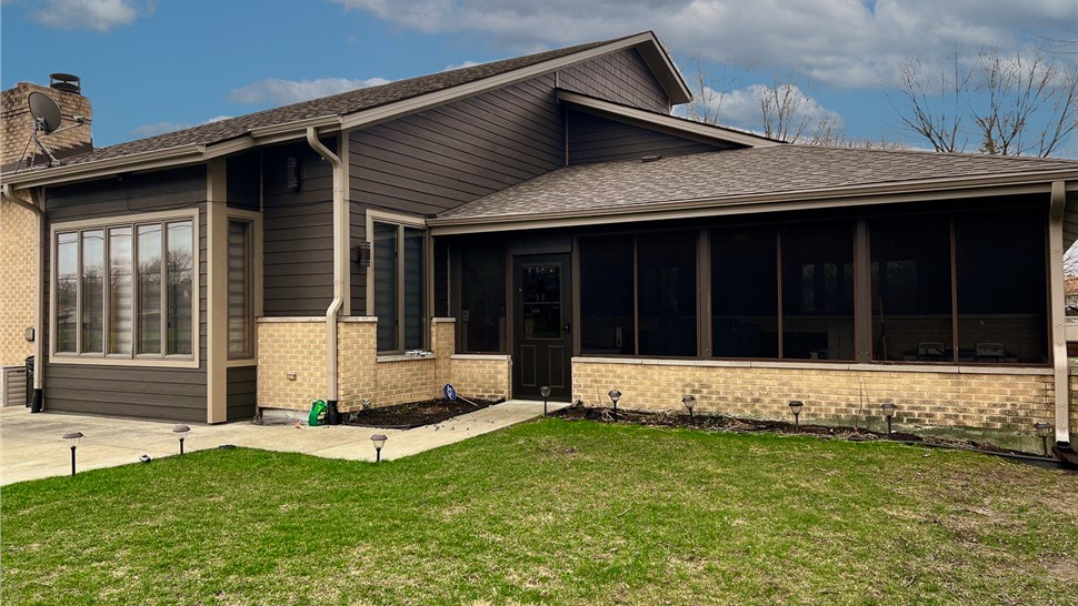 Gutters, Siding, Soffit and Fascia Project in Homewood, IL by Stan's Roofing & Siding