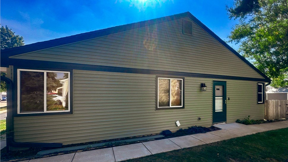 Gutters, Siding, Soffit and Fascia Project in Romeoville, IL by Stan's Roofing & Siding