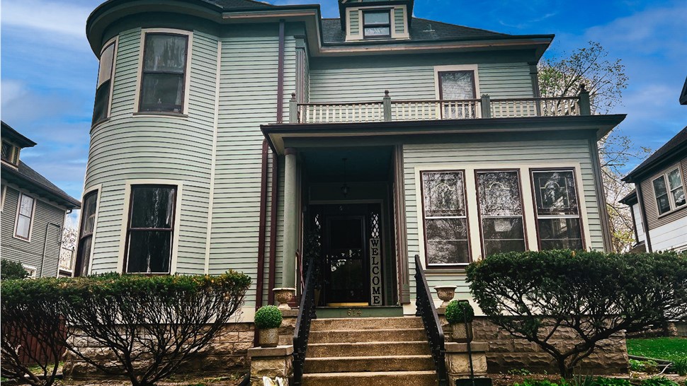 Siding Project in Joliet, IL by Stan's Roofing & Siding